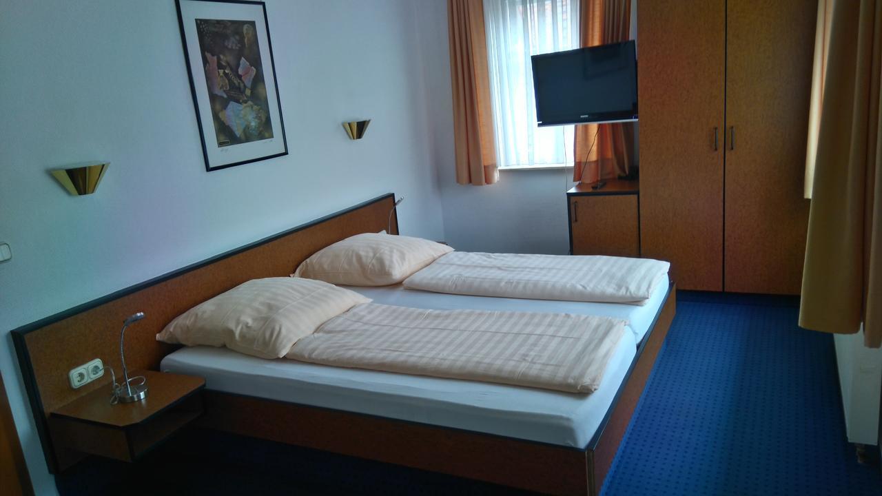 Hotel Loewensteiner Hof Haus Am Neuplatz Wertheim Εξωτερικό φωτογραφία